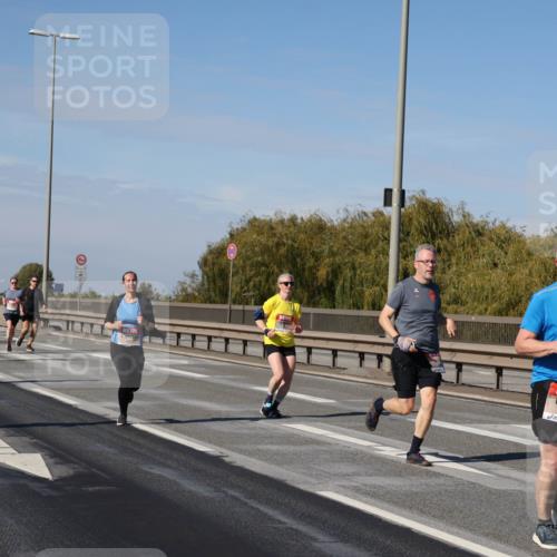 03.10.2025 - Köhlbrandbrückenlauf Julia Fischer http://msf.ph/oto/9009758 03.10.2025 12:53:54 Position 3 5993 meine-sportfotos.de