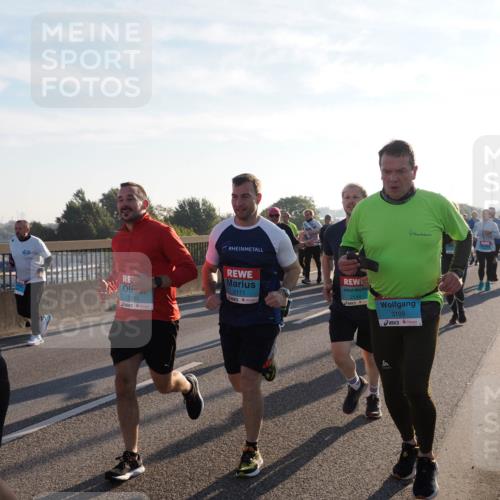 03.10.2025 - Köhlbrandbrückenlauf Fabian Wolf http://msf.ph/oto/9009768 03.10.2025 09:21:14 Position 3 3213, 2165, 2171, 2144, 3109 meine-sportfotos.de