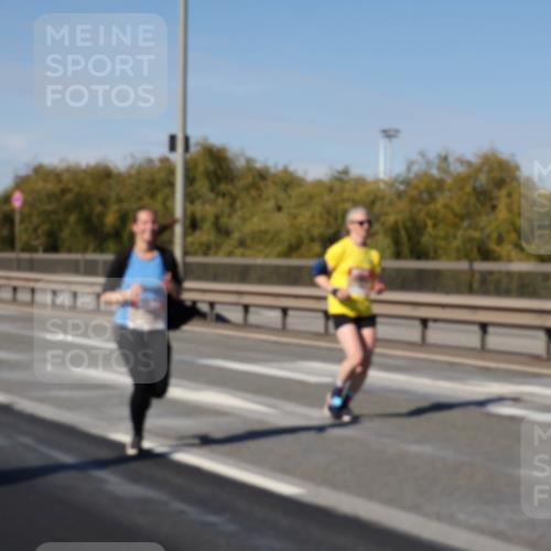 03.10.2025 - Köhlbrandbrückenlauf Julia Fischer http://msf.ph/oto/9009783 03.10.2025 12:53:56 Position 3  meine-sportfotos.de