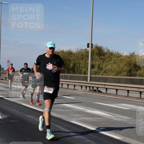 03.10.2025 - Köhlbrandbrückenlauf Julia Fischer http://msf.ph/oto/9009807 03.10.2025 12:53:58 Position 3 4357 meine-sportfotos.de