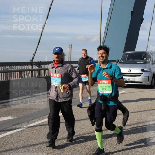 03.10.2025 - Köhlbrandbrückenlauf Julia Fischer http://msf.ph/oto/9009816 03.10.2025 10:18:12 Position 2 3774, 9702, 3195 meine-sportfotos.de