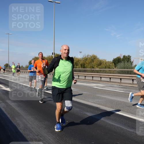 03.10.2025 - Köhlbrandbrückenlauf Julia Fischer http://msf.ph/oto/9009865 03.10.2025 12:54:07 Position 3  meine-sportfotos.de