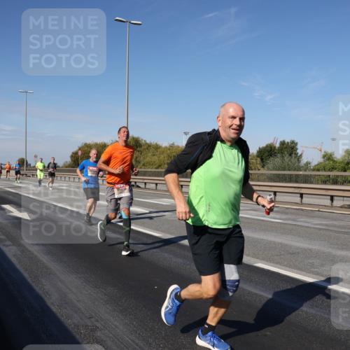 03.10.2025 - Köhlbrandbrückenlauf Julia Fischer http://msf.ph/oto/9009868 03.10.2025 12:54:07 Position 3  meine-sportfotos.de