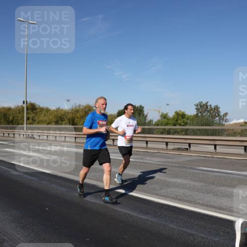 03.10.2025 - Köhlbrandbrückenlauf Julia Fischer http://msf.ph/oto/9009882 03.10.2025 12:54:09 Position 3  meine-sportfotos.de