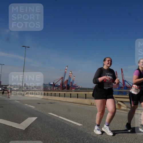 03.10.2025 - Köhlbrandbrückenlauf Matties Gatica Varas http://msf.ph/oto/9009905 03.10.2025 13:07:50 Position 2 12, 0, 5372 meine-sportfotos.de