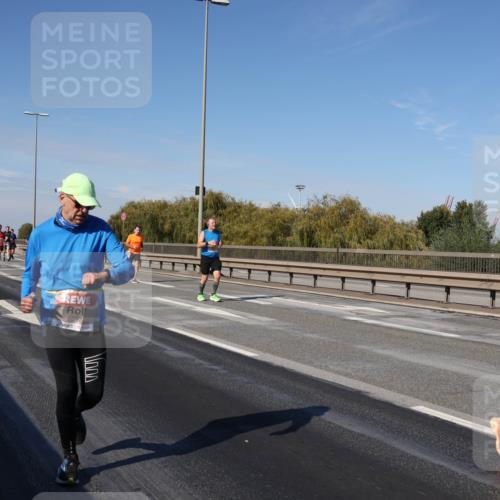03.10.2025 - Köhlbrandbrückenlauf Julia Fischer http://msf.ph/oto/9009912 03.10.2025 12:54:15 Position 3 6667 meine-sportfotos.de