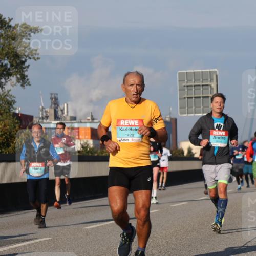 03.10.2025 - Köhlbrandbrückenlauf Luisa Fischer http://msf.ph/oto/9009924 03.10.2025 10:51:51 Position 3 1340, 12, 1428 meine-sportfotos.de