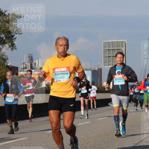 03.10.2025 - Köhlbrandbrückenlauf Luisa Fischer http://msf.ph/oto/9009934 03.10.2025 10:51:52 Position 3 1340, 12, 1428, 3656 meine-sportfotos.de