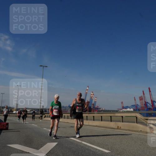 03.10.2025 - Köhlbrandbrückenlauf Matties Gatica Varas http://msf.ph/oto/9009940 03.10.2025 13:08:00 Position 2  meine-sportfotos.de