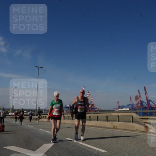 03.10.2025 - Köhlbrandbrückenlauf Matties Gatica Varas http://msf.ph/oto/9009946 03.10.2025 13:08:00 Position 2  meine-sportfotos.de