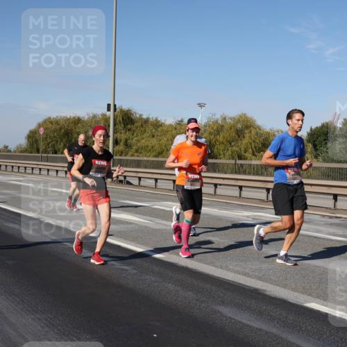 03.10.2025 - Köhlbrandbrückenlauf Julia Fischer http://msf.ph/oto/9009995 03.10.2025 12:54:29 Position 3  meine-sportfotos.de