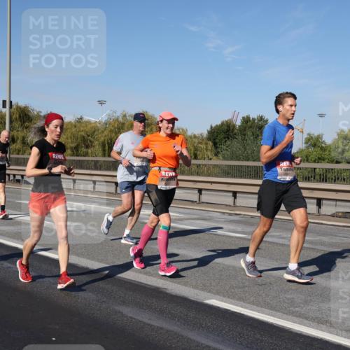 03.10.2025 - Köhlbrandbrückenlauf Julia Fischer http://msf.ph/oto/9009998 03.10.2025 12:54:30 Position 3  meine-sportfotos.de