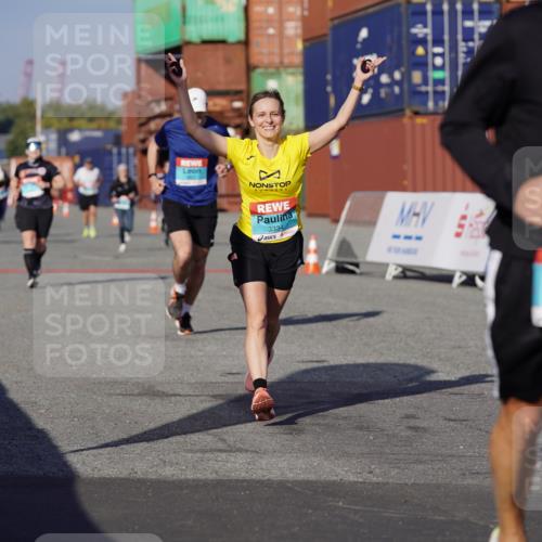 03.10.2025 - Köhlbrandbrückenlauf Michael Burmester http://msf.ph/oto/9010013 03.10.2025 10:11:01 Ziel 1149, 1286, 2711, 3011, 3334, 3352, 3653 meine-sportfotos.de