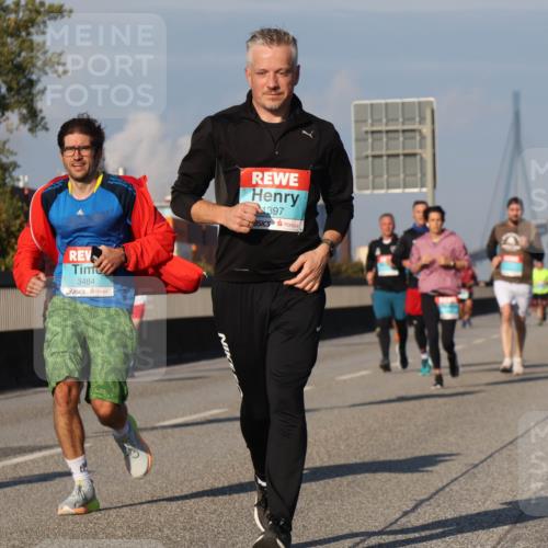 03.10.2025 - Köhlbrandbrückenlauf Luisa Fischer http://msf.ph/oto/9010022 03.10.2025 10:51:59 Position 3 3484, 1397 meine-sportfotos.de