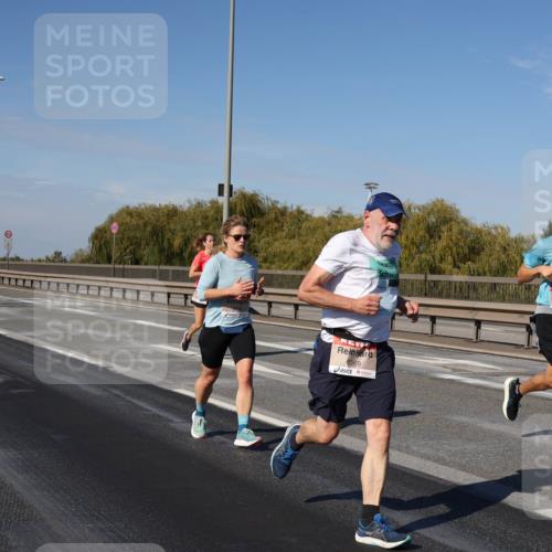 03.10.2025 - Köhlbrandbrückenlauf Julia Fischer http://msf.ph/oto/9010029 03.10.2025 12:54:38 Position 3 6569, 4451 meine-sportfotos.de