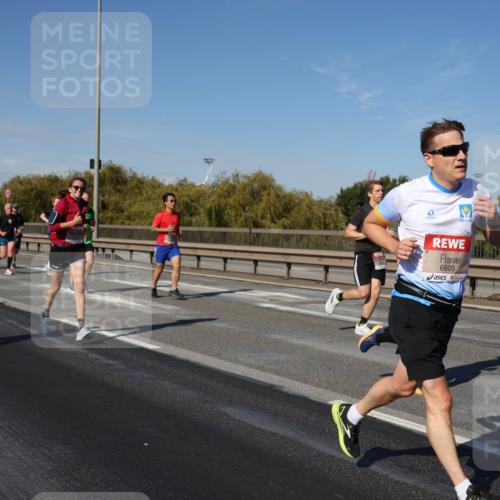 03.10.2025 - Köhlbrandbrückenlauf Julia Fischer http://msf.ph/oto/9010055 03.10.2025 12:54:46 Position 3 6805 meine-sportfotos.de