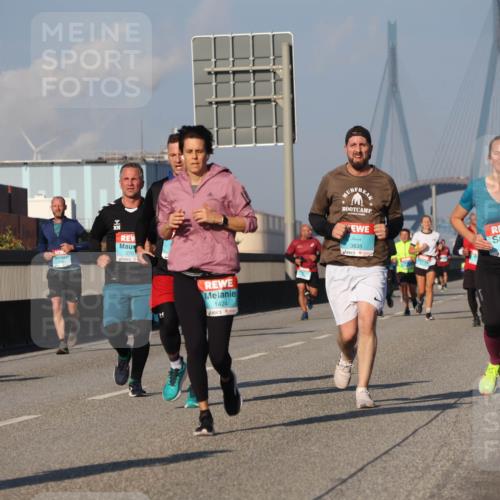 03.10.2025 - Köhlbrandbrückenlauf Luisa Fischer http://msf.ph/oto/9010057 03.10.2025 10:52:02 Position 3 276, 1424, 3835, 1626 meine-sportfotos.de