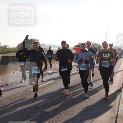 03.10.2025 - Köhlbrandbrückenlauf Fabian Wolf http://msf.ph/oto/9010060 03.10.2025 09:21:23 Position 3 03, 3162, 3535, 3108 meine-sportfotos.de