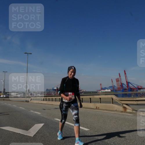 03.10.2025 - Köhlbrandbrückenlauf Matties Gatica Varas http://msf.ph/oto/9010075 03.10.2025 13:08:20 Position 2  meine-sportfotos.de