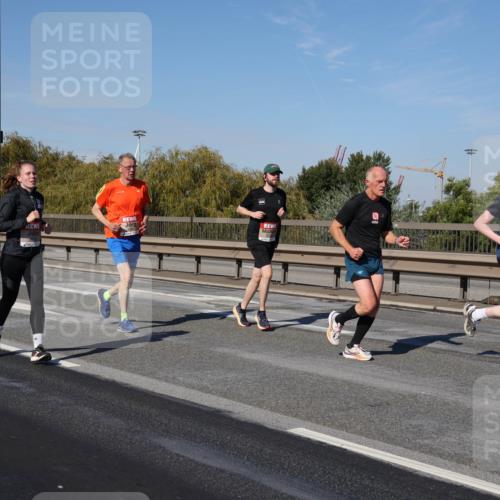 03.10.2025 - Köhlbrandbrückenlauf Julia Fischer http://msf.ph/oto/9010084 03.10.2025 12:54:50 Position 3  meine-sportfotos.de