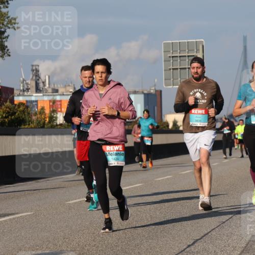 03.10.2025 - Köhlbrandbrückenlauf Luisa Fischer http://msf.ph/oto/9010087 03.10.2025 10:52:04 Position 3 1424, 3835, 1626 meine-sportfotos.de