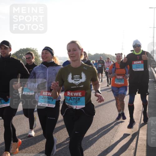 03.10.2025 - Köhlbrandbrückenlauf Fabian Wolf http://msf.ph/oto/9010120 03.10.2025 09:21:25 Position 3 3144, 3537, 1348, 3538, 3535, 3108, 3843 meine-sportfotos.de