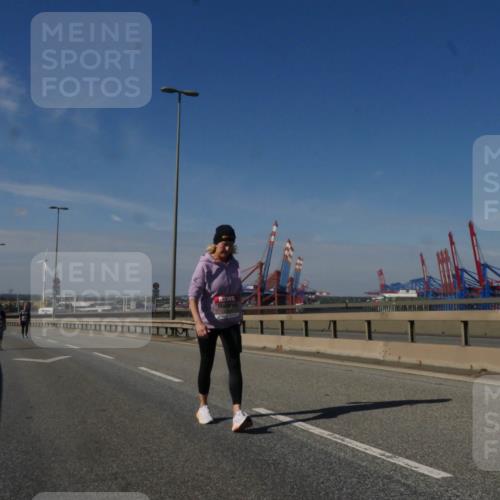 03.10.2025 - Köhlbrandbrückenlauf Matties Gatica Varas http://msf.ph/oto/9010129 03.10.2025 13:09:06 Position 2  meine-sportfotos.de