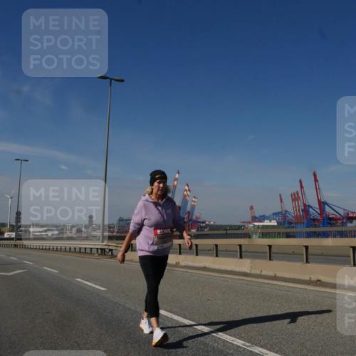 03.10.2025 - Köhlbrandbrückenlauf Matties Gatica Varas http://msf.ph/oto/9010133 03.10.2025 13:09:07 Position 2  meine-sportfotos.de