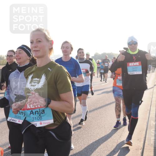 03.10.2025 - Köhlbrandbrückenlauf Fabian Wolf http://msf.ph/oto/9010136 03.10.2025 09:21:25 Position 3 3535, 3108, 134, 3843 meine-sportfotos.de