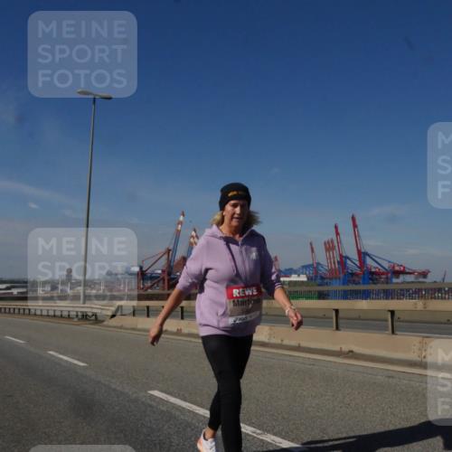 03.10.2025 - Köhlbrandbrückenlauf Matties Gatica Varas http://msf.ph/oto/9010144 03.10.2025 13:09:08 Position 2 52 meine-sportfotos.de