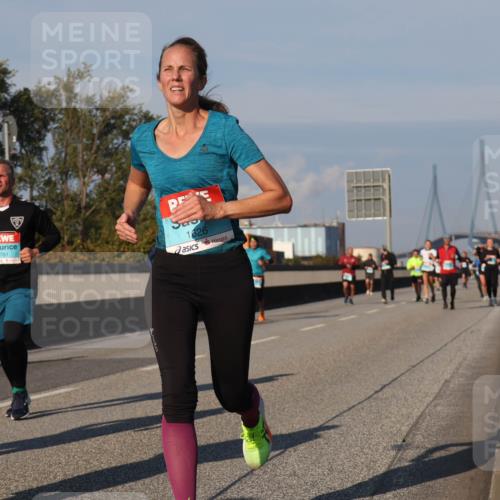 03.10.2025 - Köhlbrandbrückenlauf Luisa Fischer http://msf.ph/oto/9010146 03.10.2025 10:52:08 Position 3 2761, 1626 meine-sportfotos.de