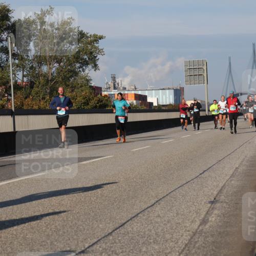 03.10.2025 - Köhlbrandbrückenlauf Luisa Fischer http://msf.ph/oto/9010158 03.10.2025 10:52:09 Position 3  meine-sportfotos.de