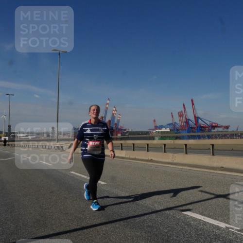 03.10.2025 - Köhlbrandbrückenlauf Matties Gatica Varas http://msf.ph/oto/9010161 03.10.2025 13:09:27 Position 2  meine-sportfotos.de