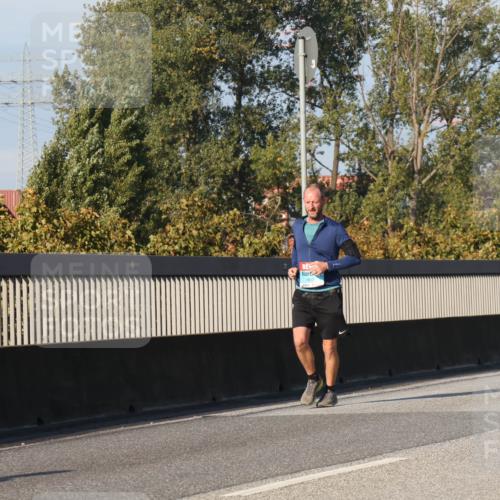 03.10.2025 - Köhlbrandbrückenlauf Luisa Fischer http://msf.ph/oto/9010184 03.10.2025 10:52:11 Position 3  meine-sportfotos.de