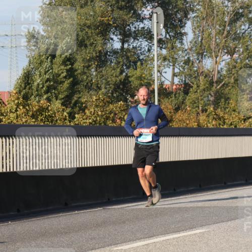 03.10.2025 - Köhlbrandbrückenlauf Luisa Fischer http://msf.ph/oto/9010190 03.10.2025 10:52:11 Position 3  meine-sportfotos.de