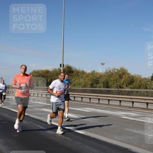 03.10.2025 - Köhlbrandbrückenlauf Julia Fischer http://msf.ph/oto/9010203 03.10.2025 12:55:15 Position 3  meine-sportfotos.de