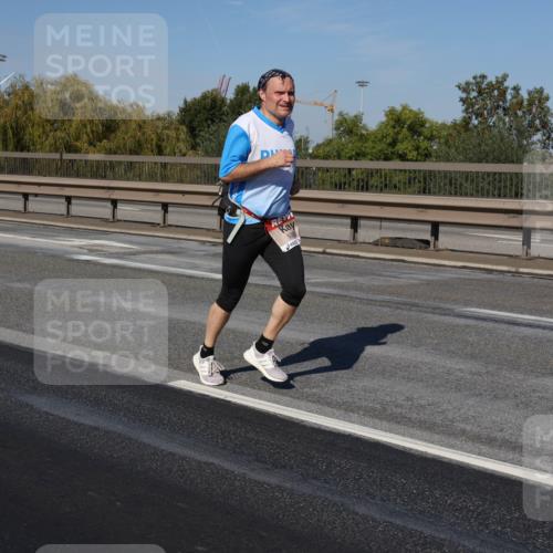 03.10.2025 - Köhlbrandbrückenlauf Julia Fischer http://msf.ph/oto/9010224 03.10.2025 12:55:20 Position 3 5352 meine-sportfotos.de