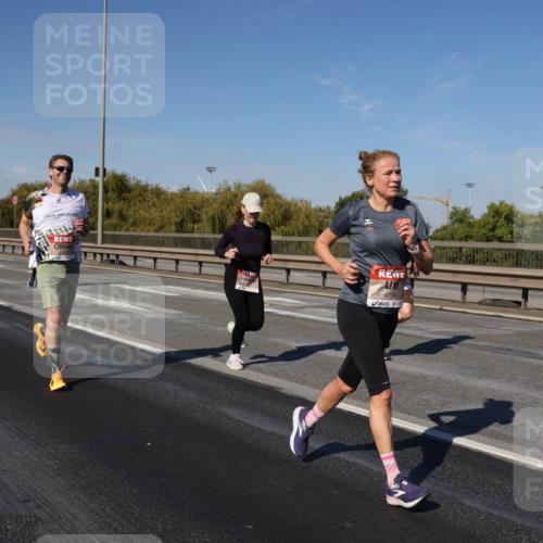 03.10.2025 - Köhlbrandbrückenlauf Julia Fischer http://msf.ph/oto/9010237 03.10.2025 12:55:22 Position 3 4196 meine-sportfotos.de