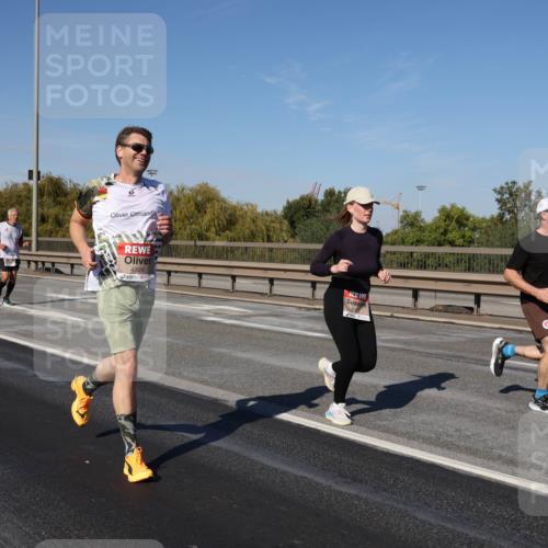 03.10.2025 - Köhlbrandbrückenlauf Julia Fischer http://msf.ph/oto/9010244 03.10.2025 12:55:23 Position 3 4929 meine-sportfotos.de