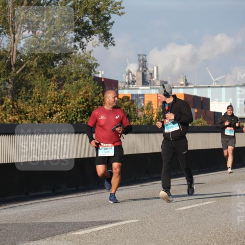 03.10.2025 - Köhlbrandbrückenlauf Luisa Fischer http://msf.ph/oto/9010265 03.10.2025 10:52:16 Position 3 1299, 1559, 1134, 3341 meine-sportfotos.de