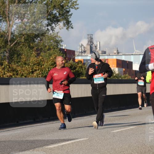 03.10.2025 - Köhlbrandbrückenlauf Luisa Fischer http://msf.ph/oto/9010273 03.10.2025 10:52:16 Position 3 1299, 1559, 1134, 3341 meine-sportfotos.de
