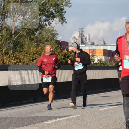 03.10.2025 - Köhlbrandbrückenlauf Luisa Fischer http://msf.ph/oto/9010279 03.10.2025 10:52:17 Position 3 1299, 1559, 1134, 3341 meine-sportfotos.de