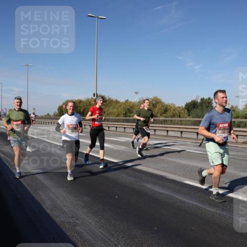 03.10.2025 - Köhlbrandbrückenlauf Julia Fischer http://msf.ph/oto/9010290 03.10.2025 12:55:34 Position 3  meine-sportfotos.de
