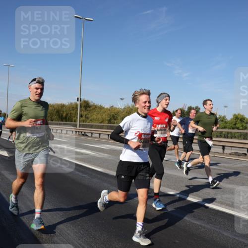 03.10.2025 - Köhlbrandbrückenlauf Julia Fischer http://msf.ph/oto/9010300 03.10.2025 12:55:35 Position 3 5803, 661 meine-sportfotos.de
