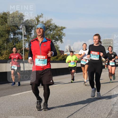 03.10.2025 - Köhlbrandbrückenlauf Luisa Fischer http://msf.ph/oto/9010302 03.10.2025 10:52:19 Position 3 1134, 1208, 1412 meine-sportfotos.de