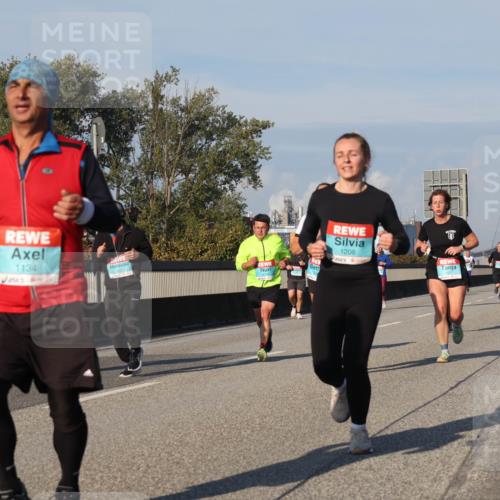 03.10.2025 - Köhlbrandbrückenlauf Luisa Fischer http://msf.ph/oto/9010313 03.10.2025 10:52:20 Position 3 1134, 1208 meine-sportfotos.de