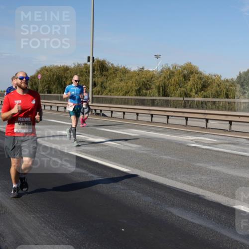 03.10.2025 - Köhlbrandbrückenlauf Julia Fischer http://msf.ph/oto/9010329 03.10.2025 12:55:43 Position 3 150, 6659 meine-sportfotos.de