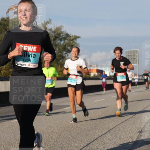 03.10.2025 - Köhlbrandbrückenlauf Luisa Fischer http://msf.ph/oto/9010335 03.10.2025 10:52:21 Position 3 1208 meine-sportfotos.de