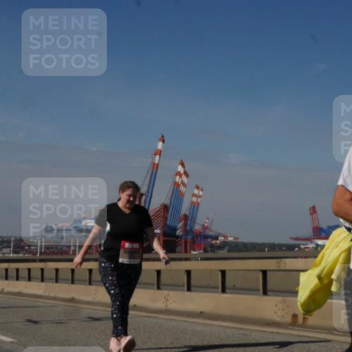 03.10.2025 - Köhlbrandbrückenlauf Matties Gatica Varas http://msf.ph/oto/9010354 03.10.2025 13:10:18 Position 2 610 meine-sportfotos.de
