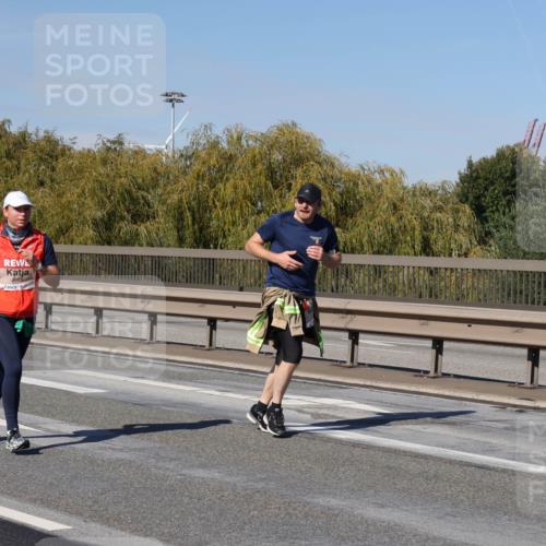 03.10.2025 - Köhlbrandbrückenlauf Julia Fischer http://msf.ph/oto/9010366 03.10.2025 12:55:54 Position 3 4573 meine-sportfotos.de